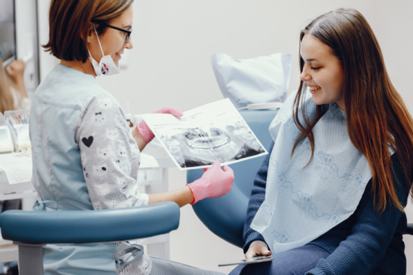 Hamilelikte Diş Sağlığı: Dikkat Edilmesi Gerekenler